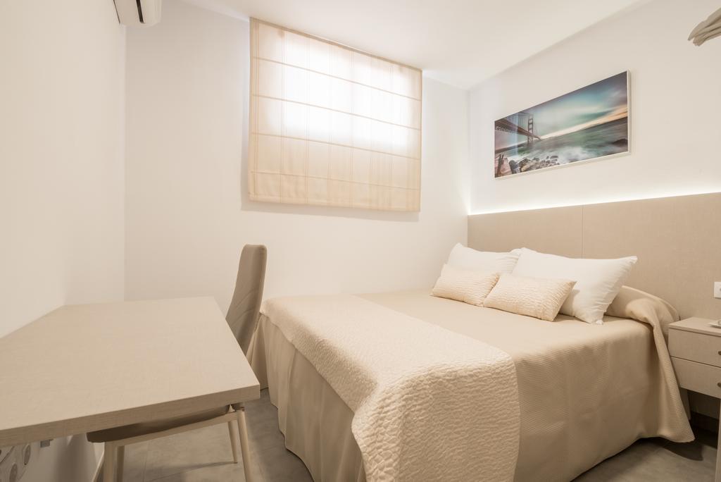 Hostal Romerito 马拉加 外观 照片